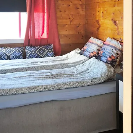 6 Person In Utvik