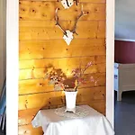 6 Person In Hébergement de vacances Utvik